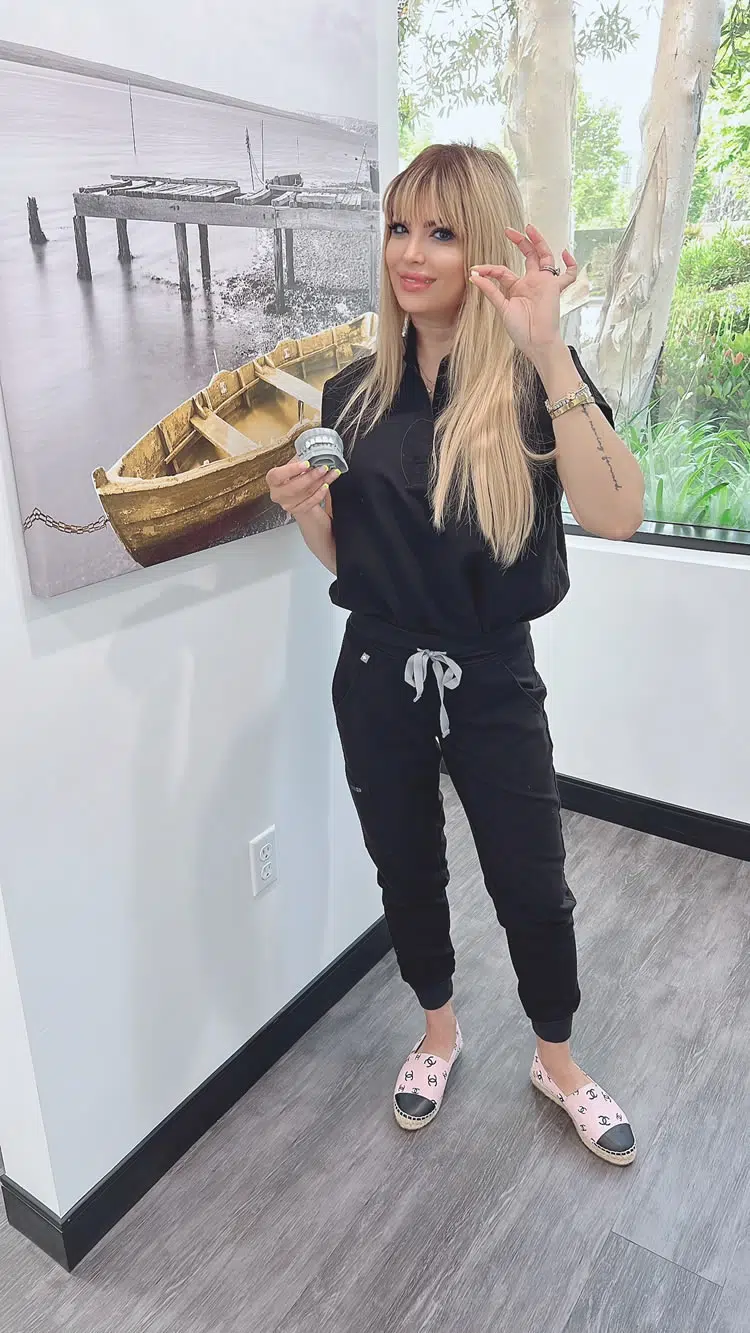 Hollywood Veneers from the Gentle Dentist of Newport Beach CA