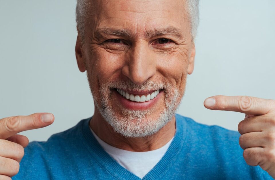 slightly chipped tooth — featured image