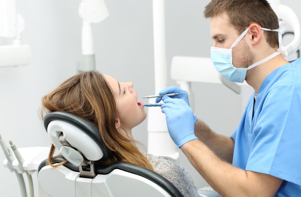 how much does it cost to fix a chipped tooth — featured image